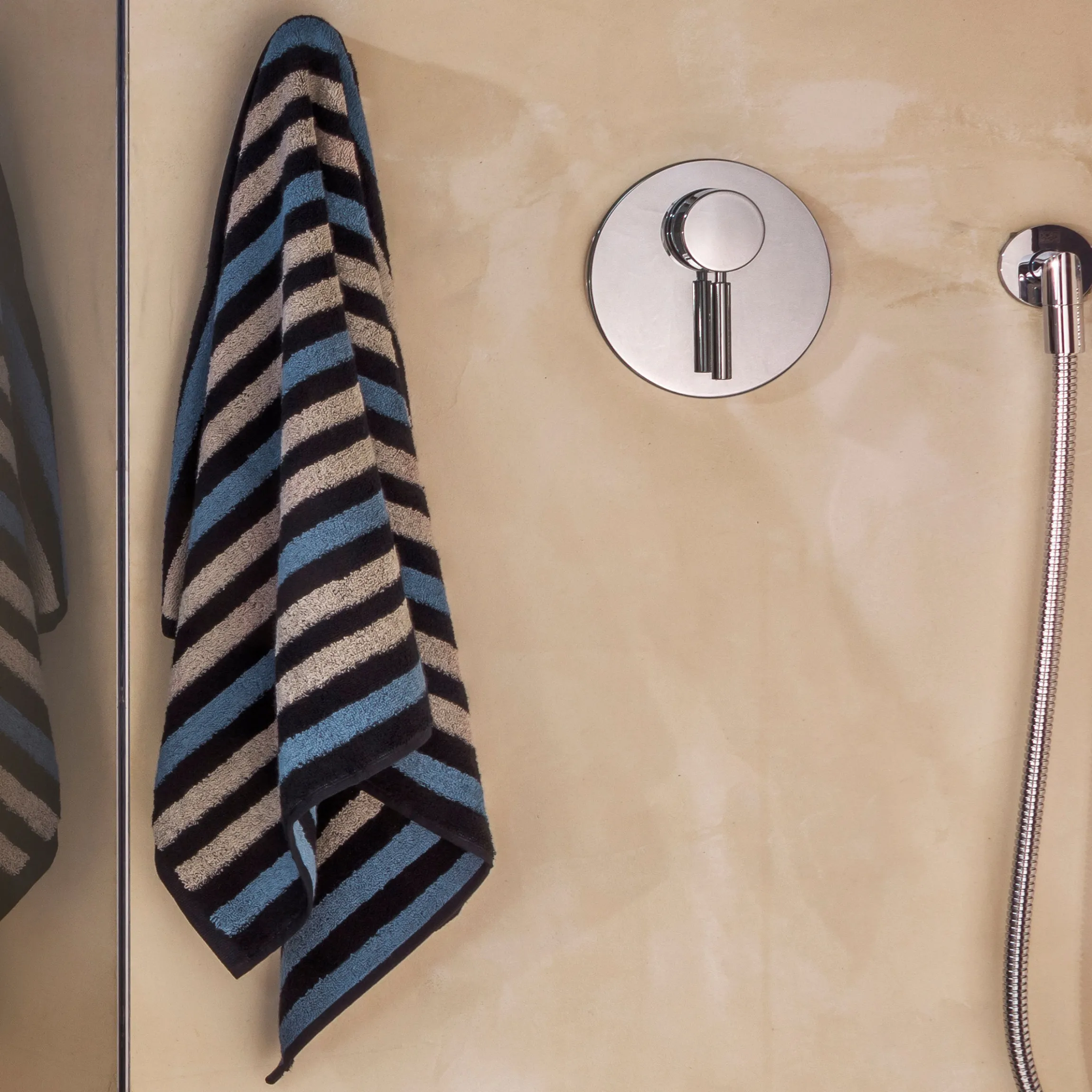 Illusions Duschtuch 67X140 cm(multicolor)