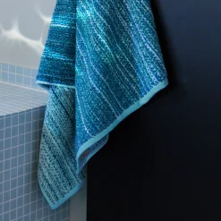 Tide Handtuch 50X100 cm(deep lake/turquoise)